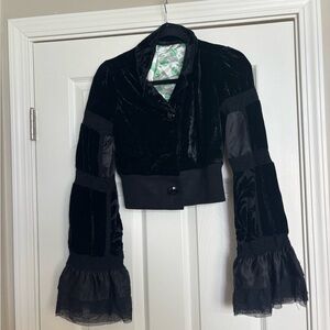 Vintage Black Velvet Cropped Jacket with Ruffled Sleeves